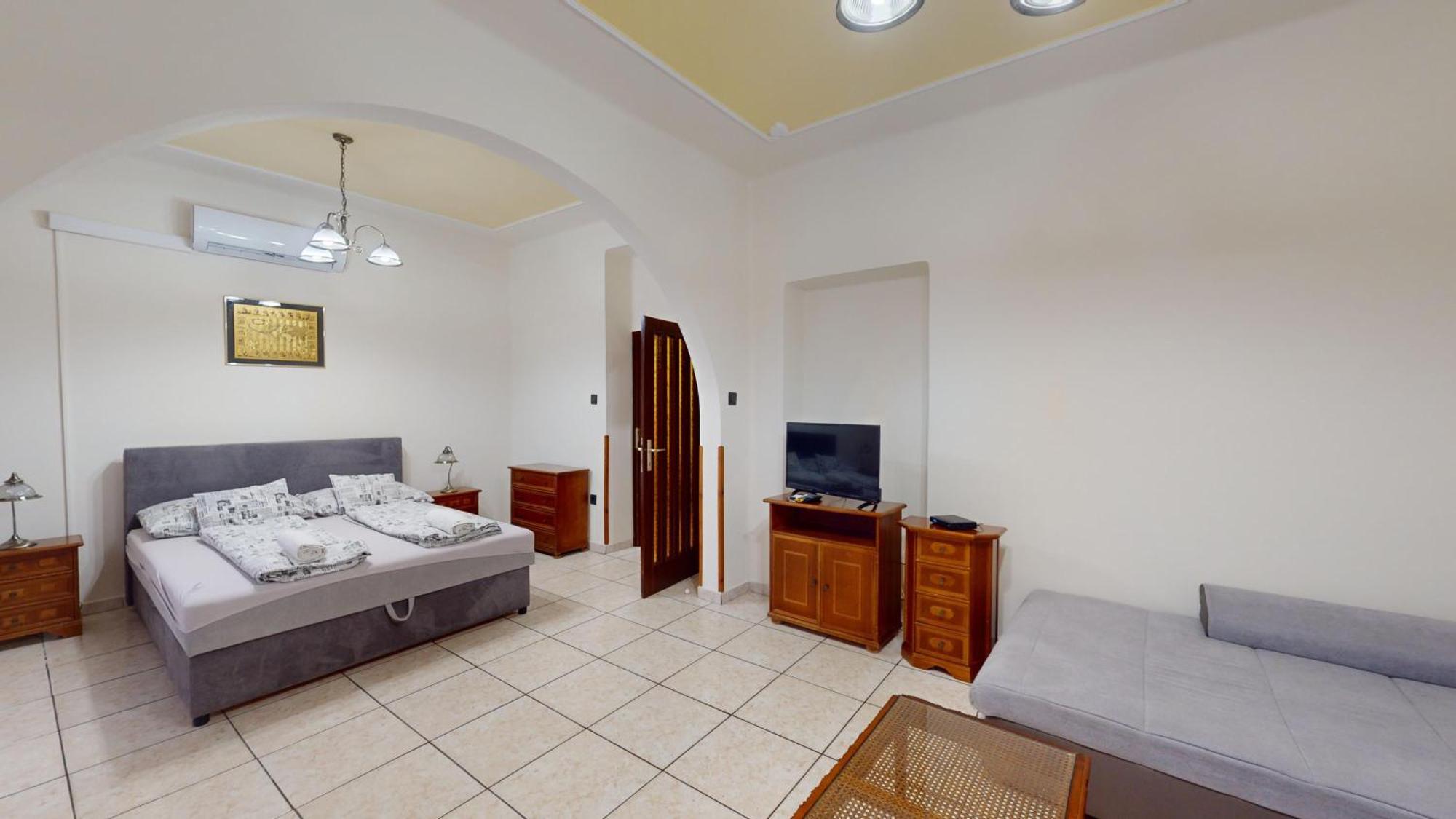 Herczeg Apartment Мішкольц Екстер'єр фото