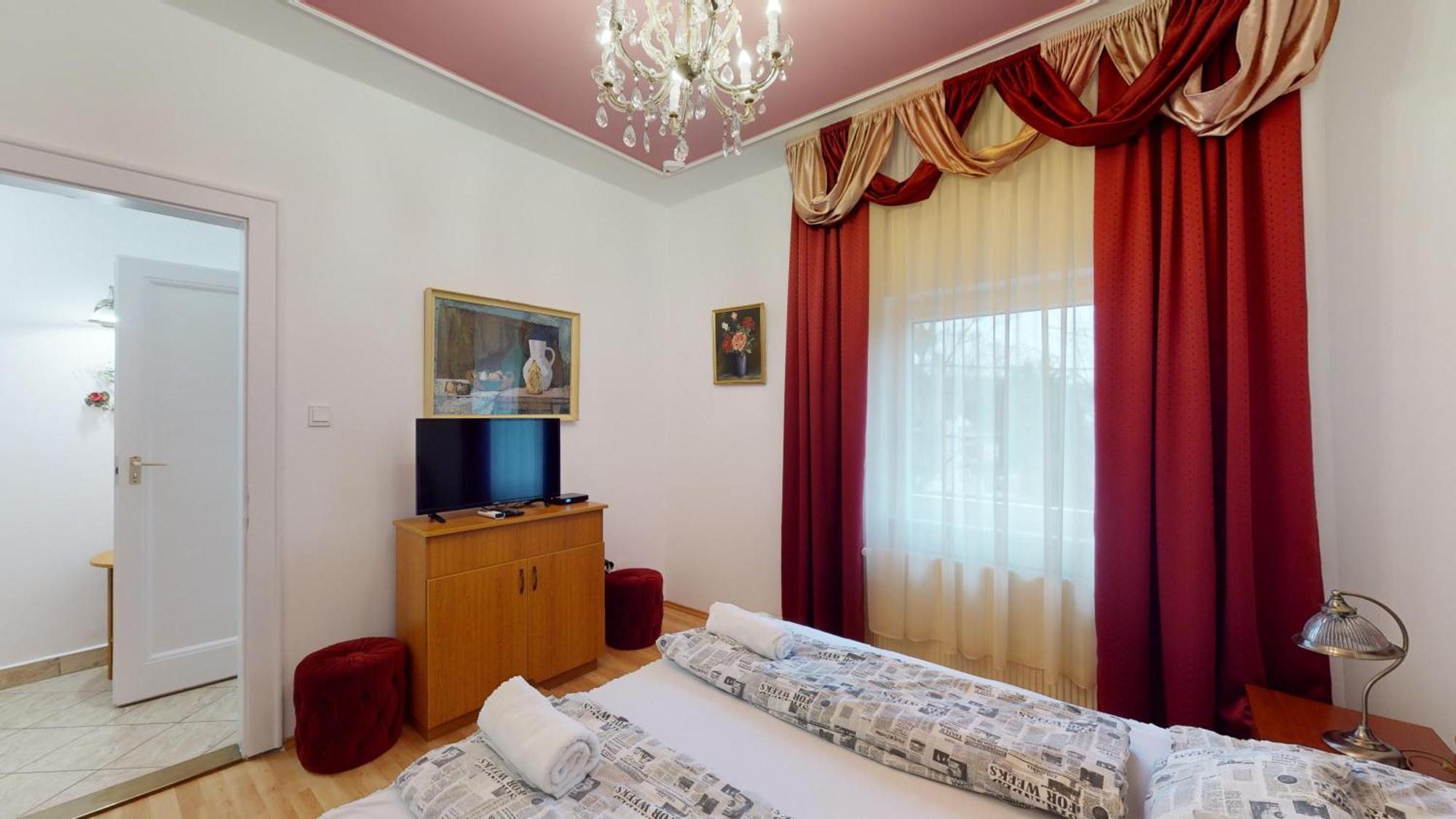 Herczeg Apartment Мішкольц Екстер'єр фото