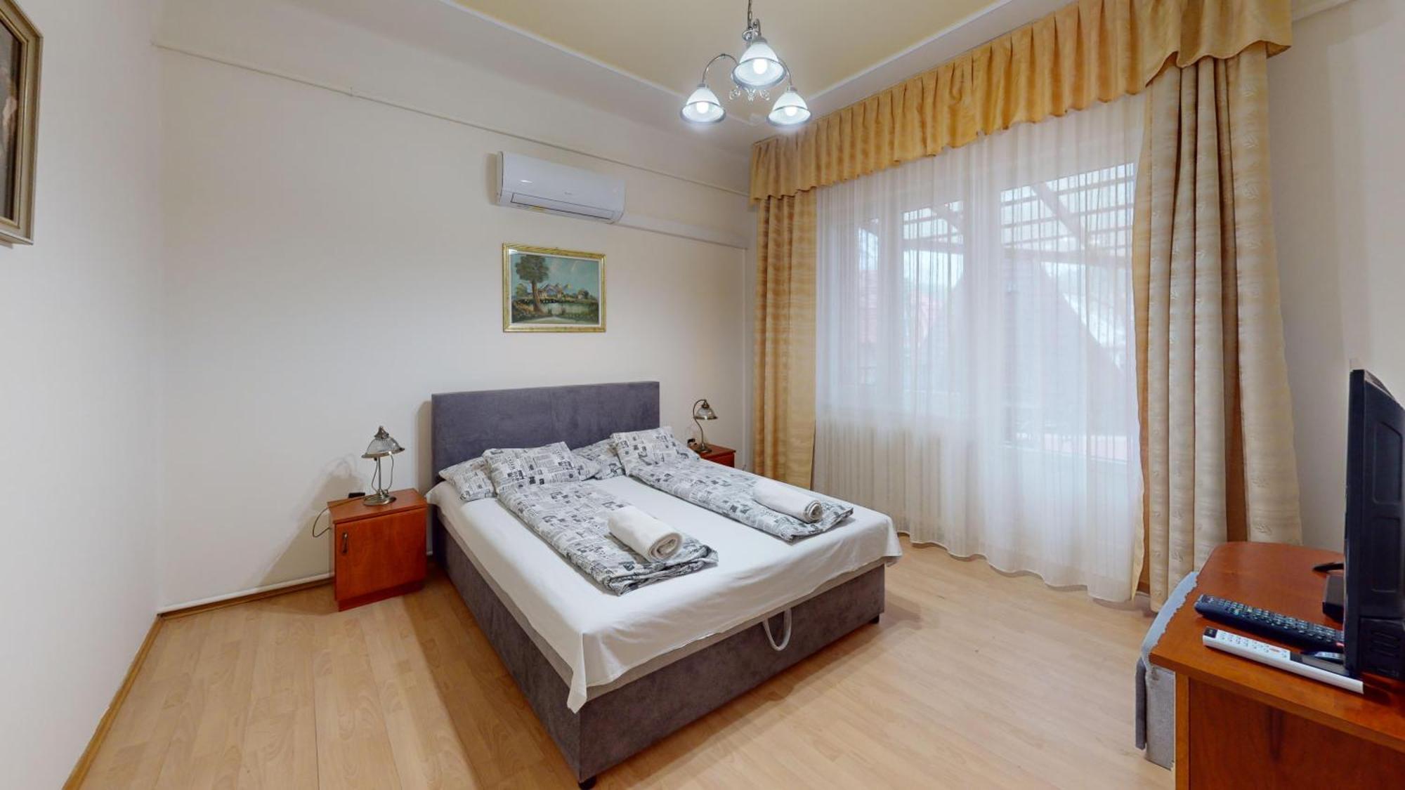 Herczeg Apartment Мішкольц Екстер'єр фото