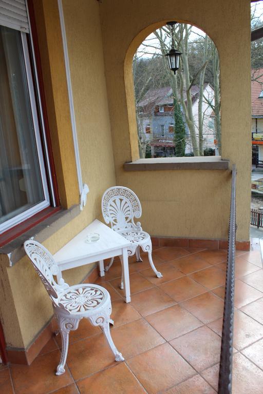 Herczeg Apartment Мішкольц Екстер'єр фото