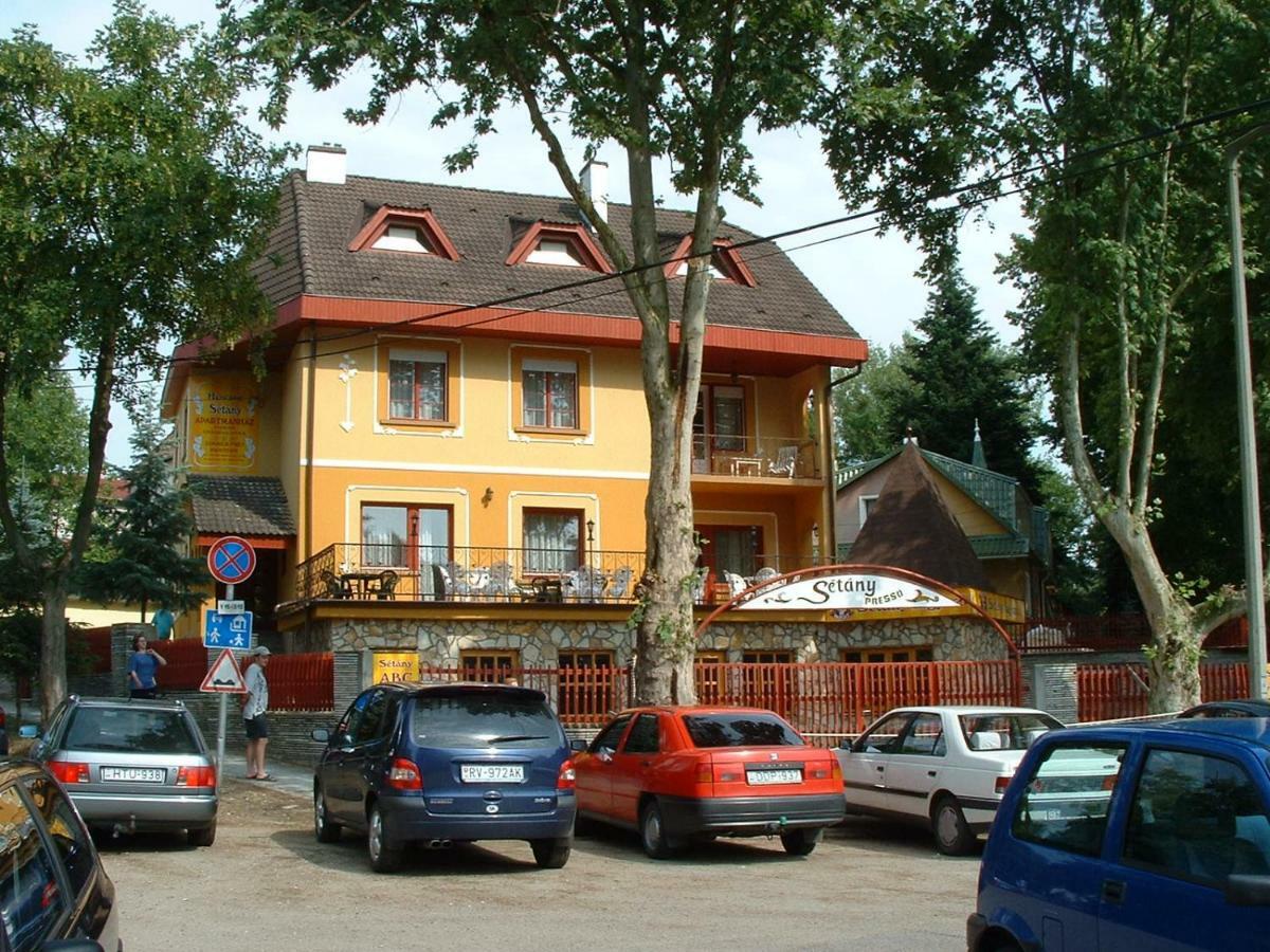 Herczeg Apartment Мішкольц Екстер'єр фото